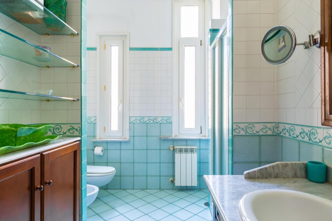 Appartamento Grand Classic At San Martino By Napoliapartments *