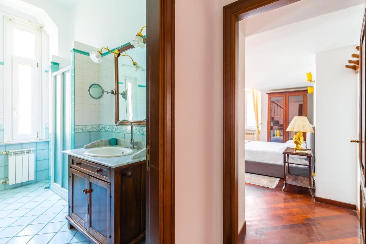 Grand Classic At San Martino By Napoliapartments Appartamento *