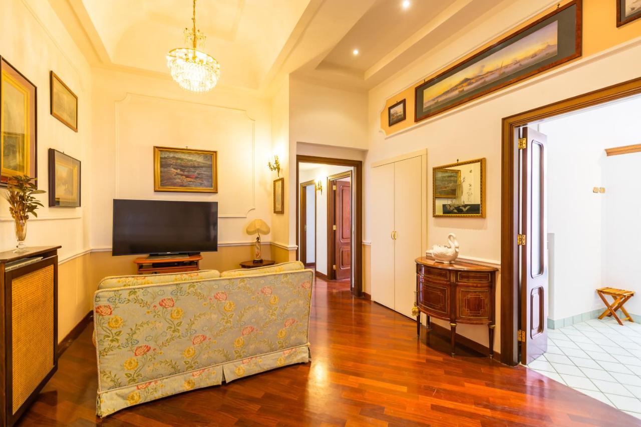 Grand Classic At San Martino By Napoliapartments Appartamento *