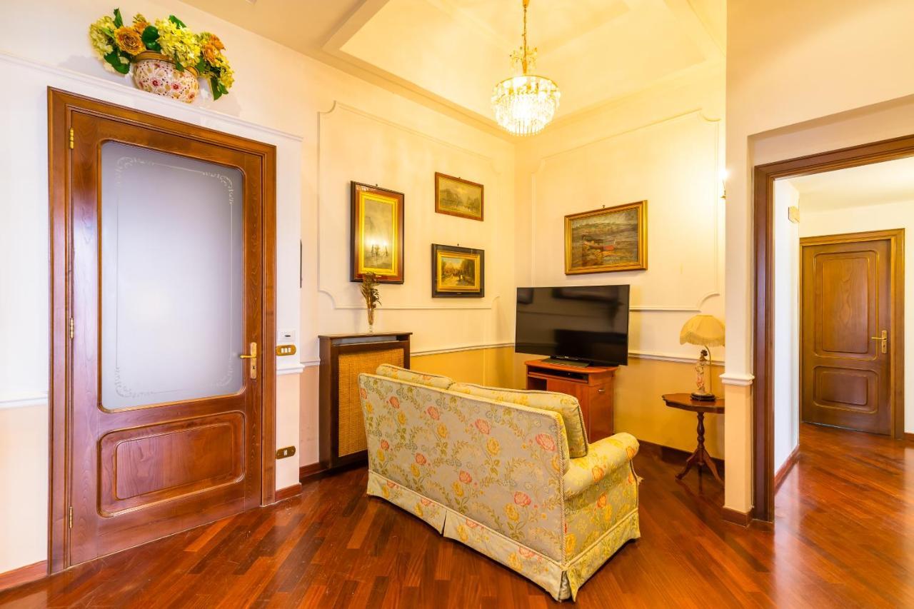 Grand Classic At San Martino By Napoliapartments Napoli