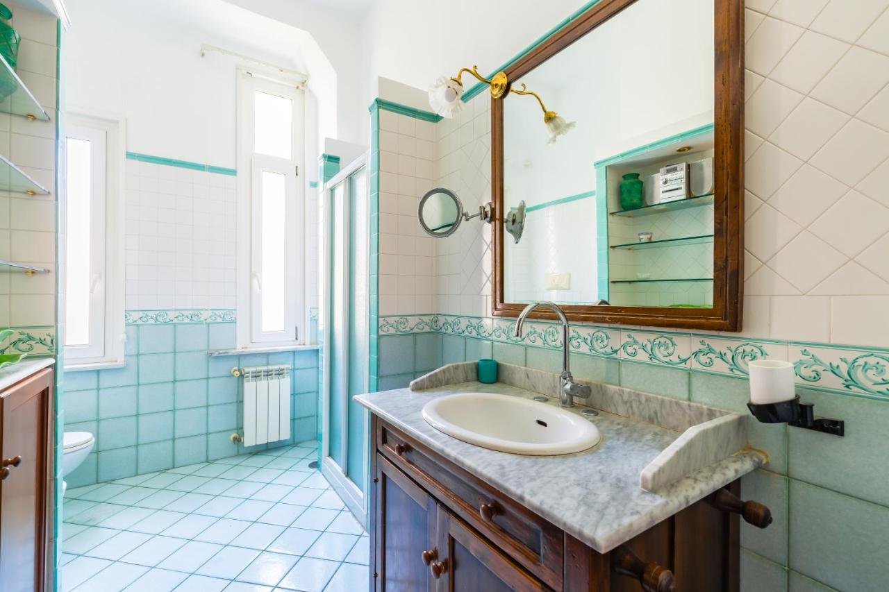 Appartamento Grand Classic At San Martino By Napoliapartments