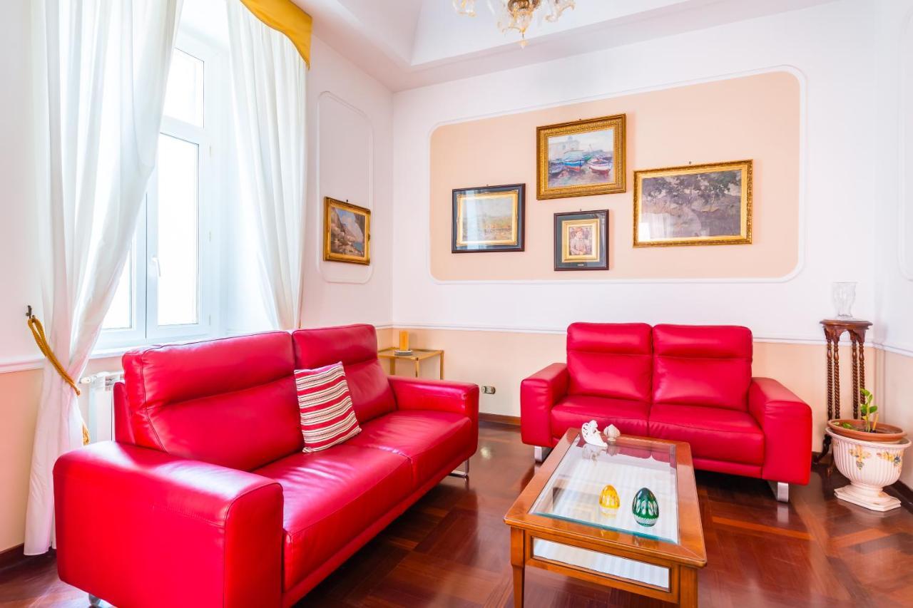 Grand Classic At San Martino By Napoliapartments Appartamento *